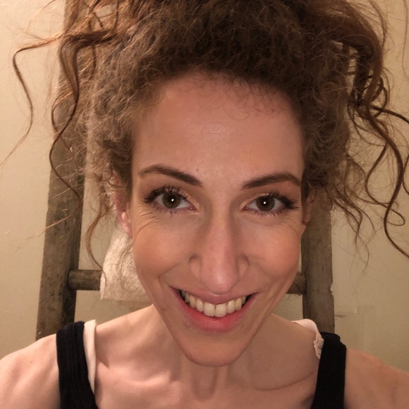 Meet your Posher, Maggie - Picture 1 of 1